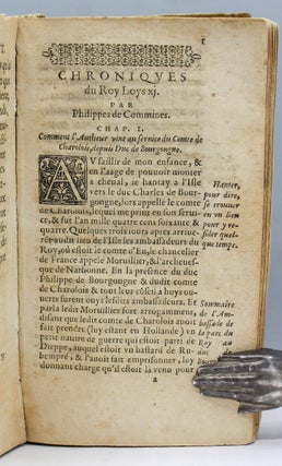 Les Memoires de Messire Philippe de Commines, cheualier, seigneur d'Argenton,: sur les faicts & gestes abbregees, de Loys XI & Charles VIII. son fils, rois de France: Avec la vie de Mess. Angelo Cattho, archeuesque de Vienne: Plus, deux Epistres de Jean Sleidan en la recommandation de l'Autheur. Le tout reveu & corrige de noveau. Item, un Indice des choses plus remarquables